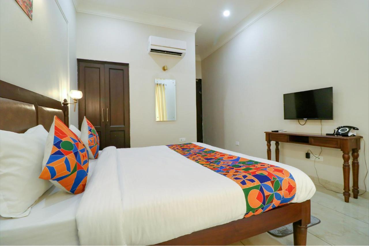 Fabhotel K9 Villa Ludhiana Exterior photo